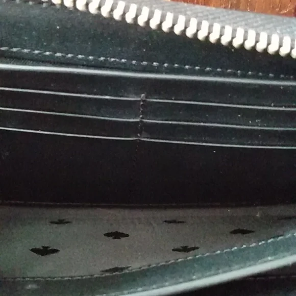 Kate Spade x Disney Polka Dot Minnie Mouse Large Continental Wallet - Picture 9 of 13